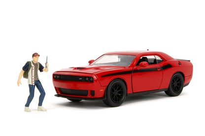 Jada the Walking Dead 1:24 Die-Cast 2015 Dodge Challenger with Glenn Figure – Opening Doors, Hood, Trunk, Ages 13+, Model Vehicles