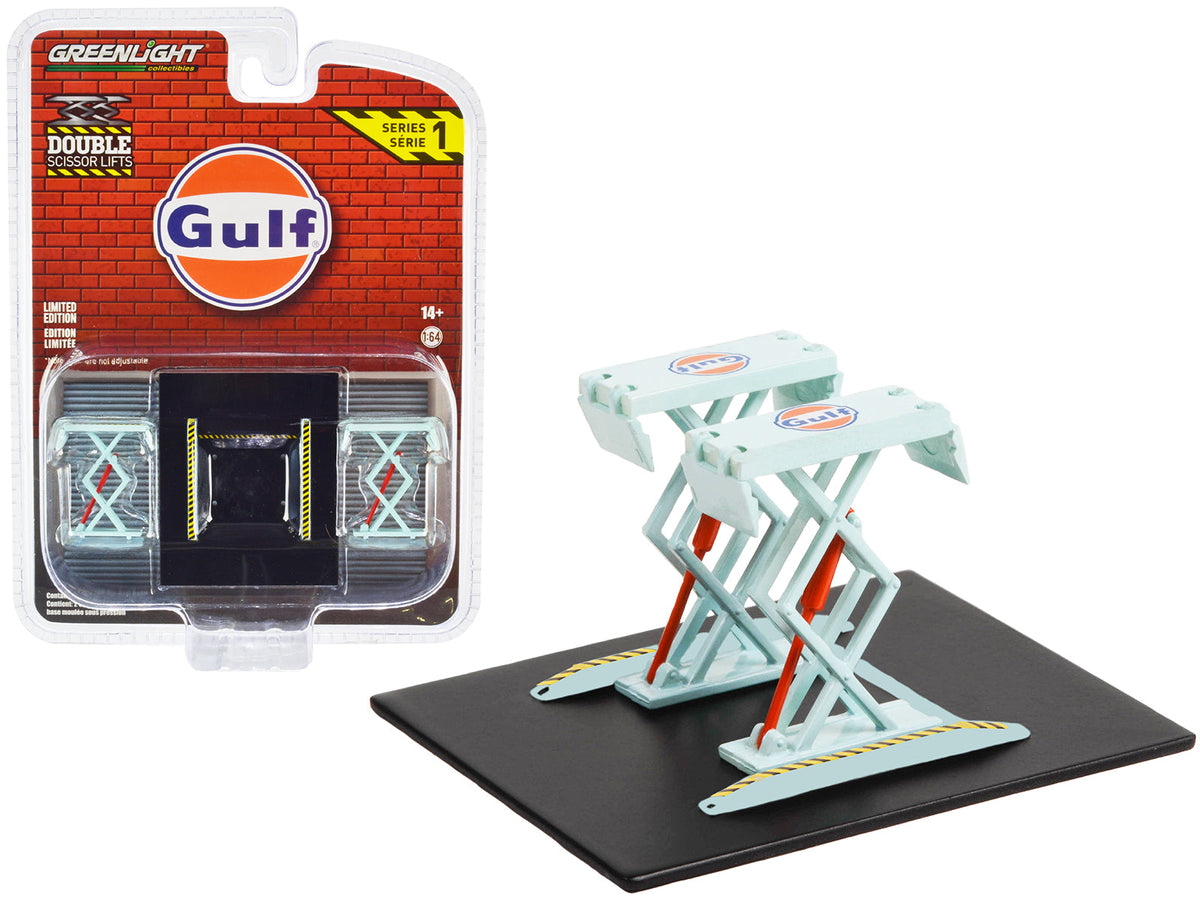Automotive Double Scissor Lift 'Gulf Oil' 1:64 - Greenlight