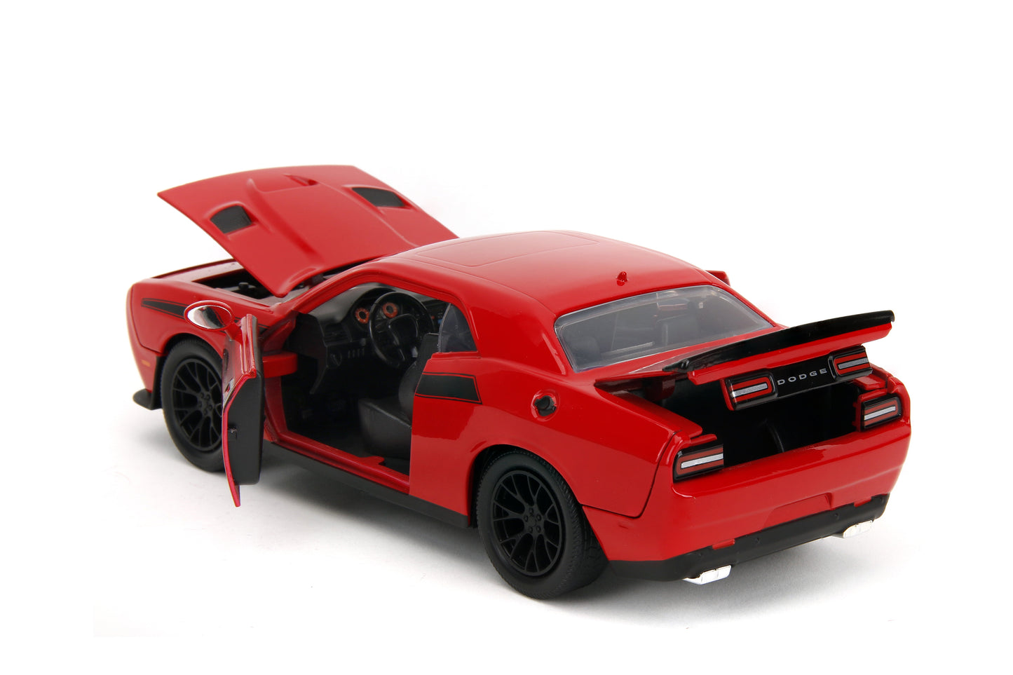 Jada the Walking Dead 1:24 Die-Cast 2015 Dodge Challenger with Glenn Figure – Opening Doors, Hood, Trunk, Ages 13+, Model Vehicles
