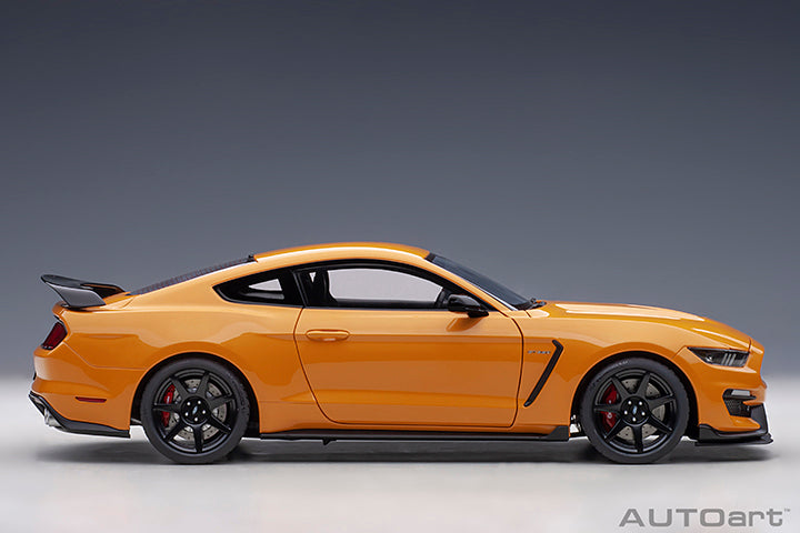 AUTOart Ford Shelby Mustang GT500 Cyber Orange 1:18
