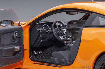 AUTOart Ford Shelby Mustang GT500 Cyber Orange 1:18
