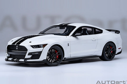 AUTOart Ford Shelby Mustang GT500 Oxford White 1:18