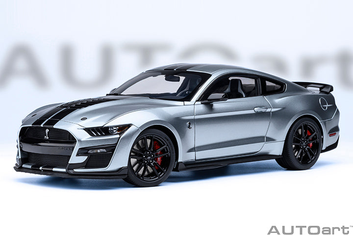 AUTOart Ford Shelby Mustang GT500 Iconic Silver 1:18