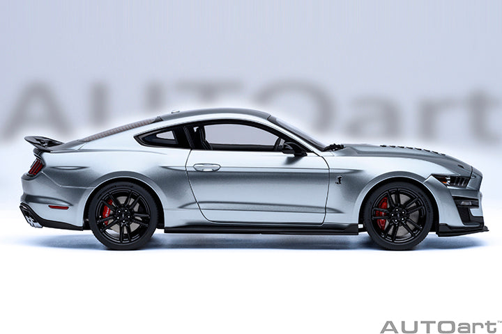 AUTOart Ford Shelby Mustang GT500 Iconic Silver 1:18