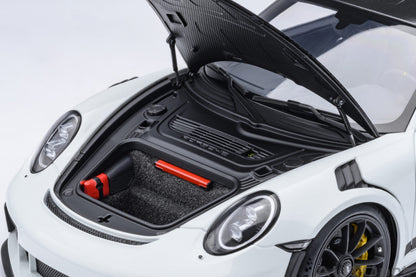 AUTOart Porsche 911 991.2 GT3 RS w/ Weissach Pkg White 1:18