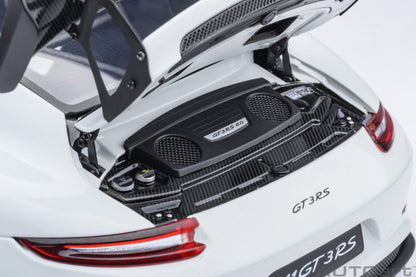 AUTOart Porsche 911 991.2 GT3 RS w/ Weissach Pkg White 1:18