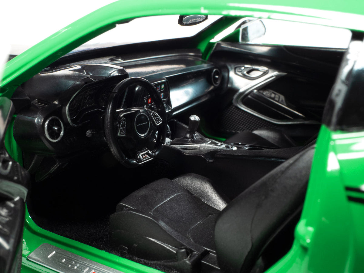 2017 Nickey Camaro SS 1LE 1:18 - Auto World