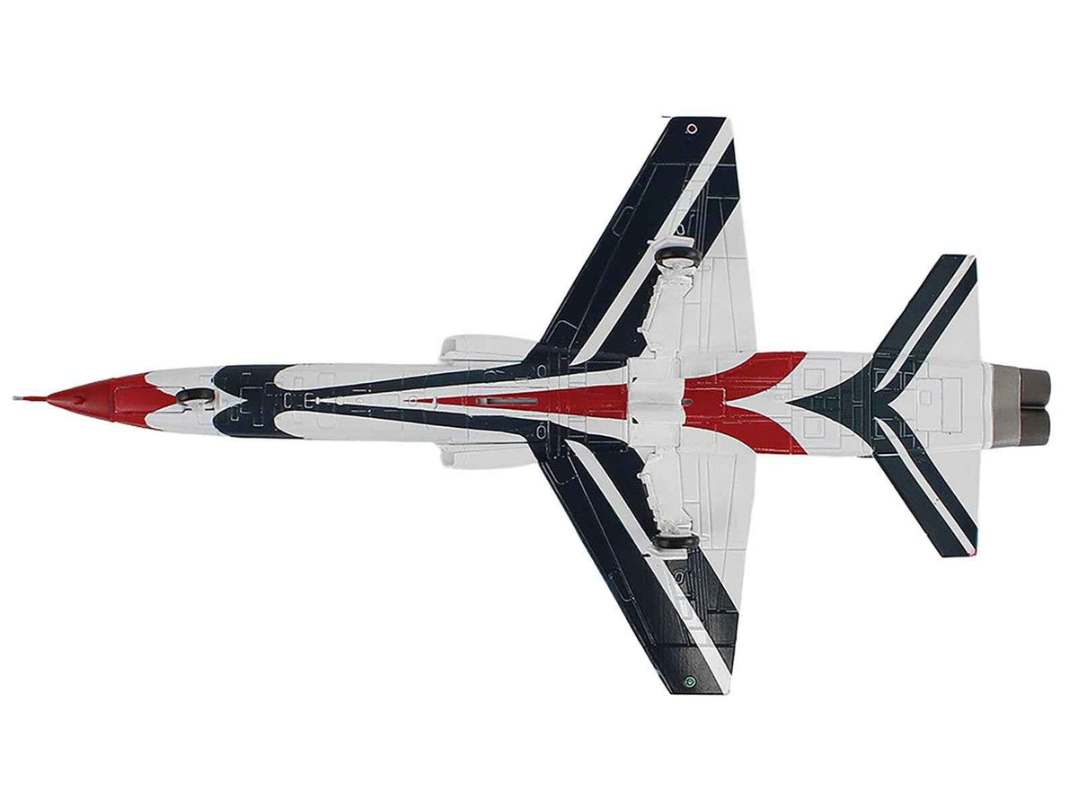 Northrop T-38 NASA Aircraft "#1 Thunderbirds Bicentennial Scheme" (1976) United States Air Force "Air Power Series" 1/72 Diecast Model by Hobby Master