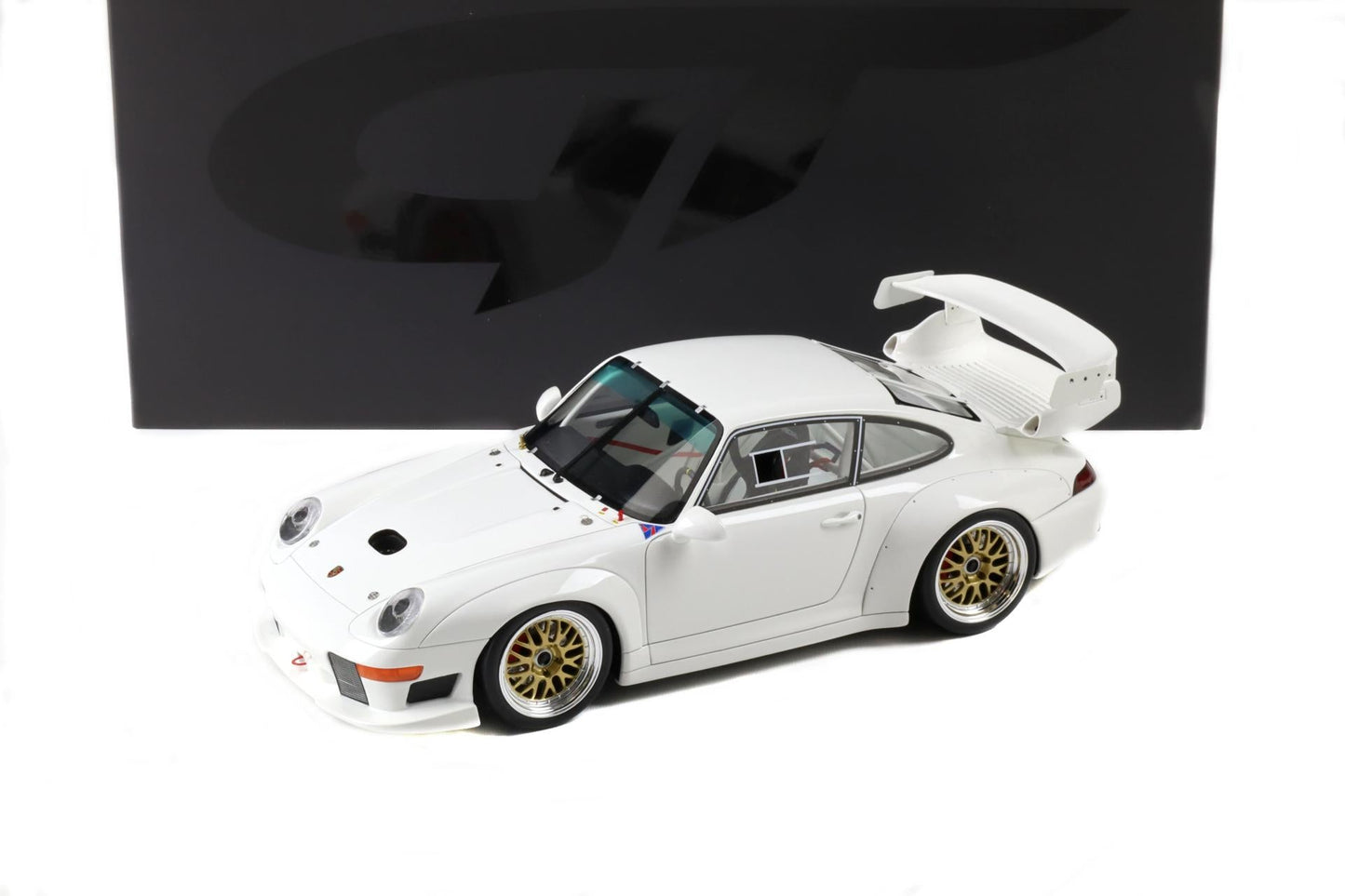 GT Spirit 1995 Porsche 911 993 GT2 Evo White 1:18