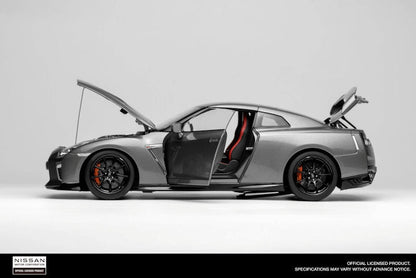 Motorhelix 2020 Nissan Skyline GT-R R35 Nismo Track Edition Dark Metal Grey 1:18