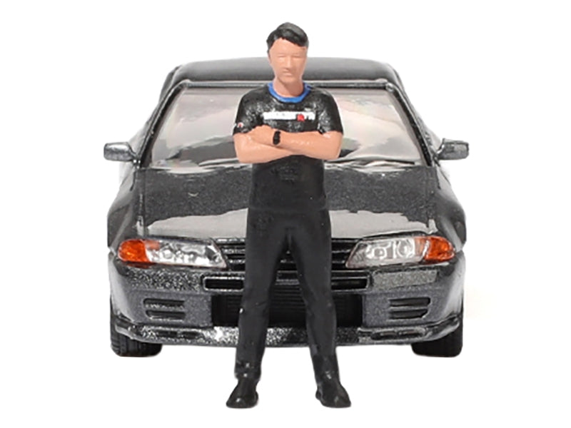Mini GT Skyline GT-R R32 Gunmetal with Figure 1:64