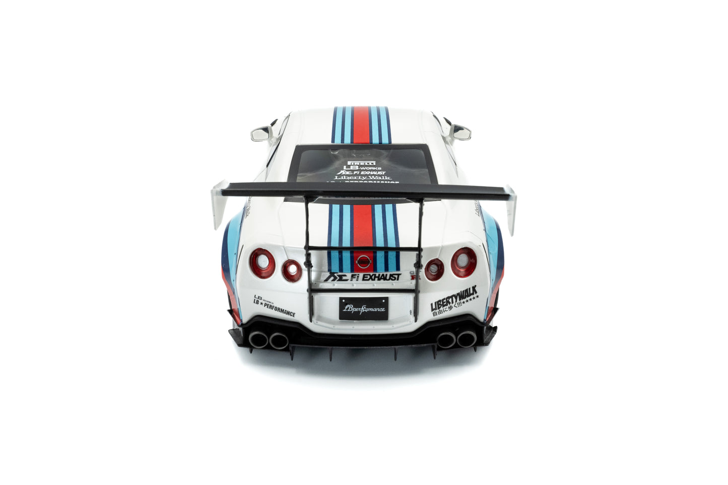 Solido Nissan GT-R R35 LBWK Martini White 1:18