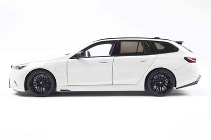 Solido 2024 BMW M5 (G99) Touring M Wagon Alpine White 1:18