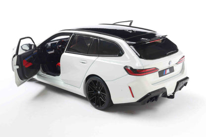 Solido 2024 BMW M5 (G99) Touring M Wagon Alpine White 1:18