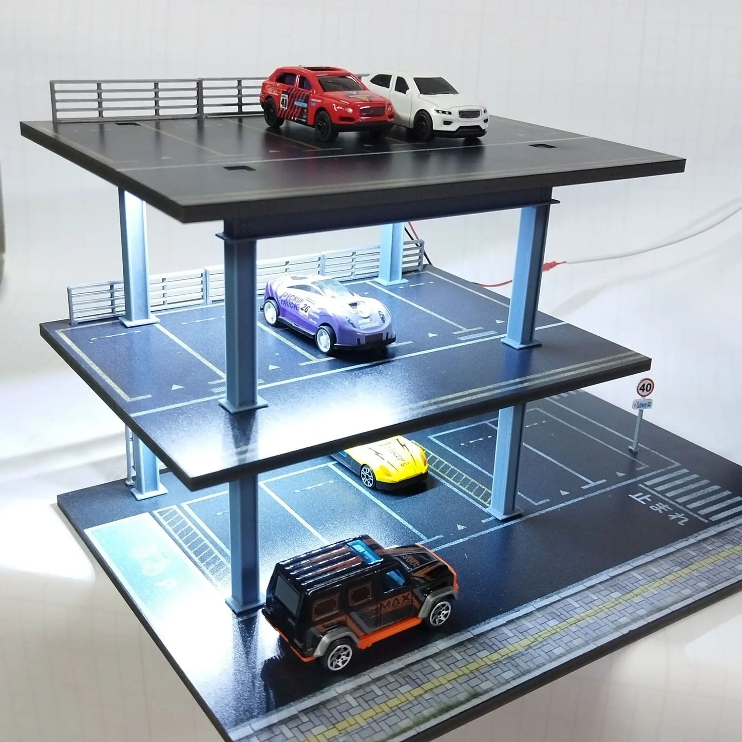 1:64 Diecast Garage Diorama | Stackable Parking Lot Scene Display Case for Hot Wheels & Matchbox