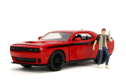 Jada the Walking Dead 1:24 Die-Cast 2015 Dodge Challenger with Glenn Figure – Opening Doors, Hood, Trunk, Ages 13+, Model Vehicles