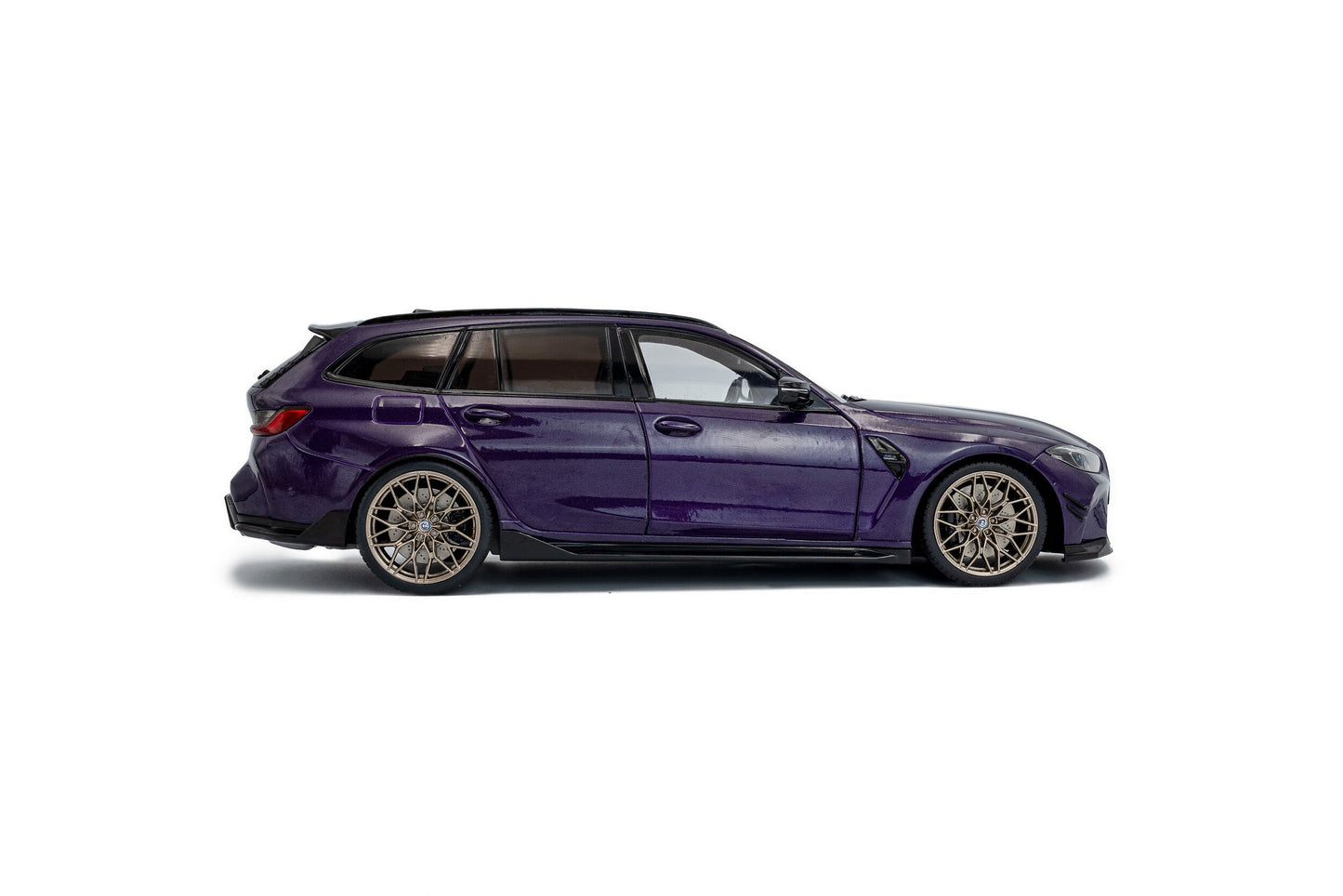 Solido BMW M3 G81 Touring Twilight Purple 1:18