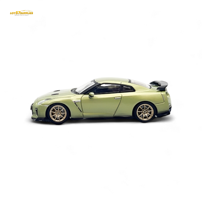 Inno64 Nissan Skyline GT-R R35 Millenium Jade 1:64